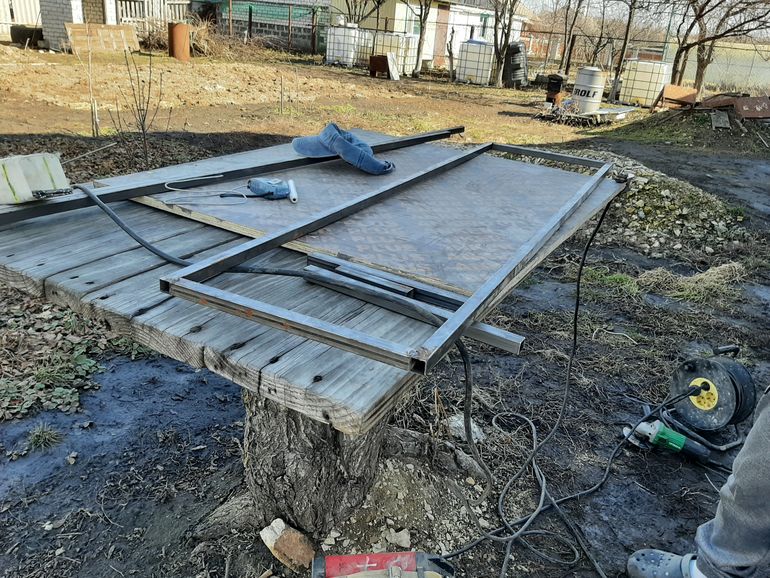 Сварка каркаса подвесной тумбы