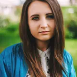 Яна Попова