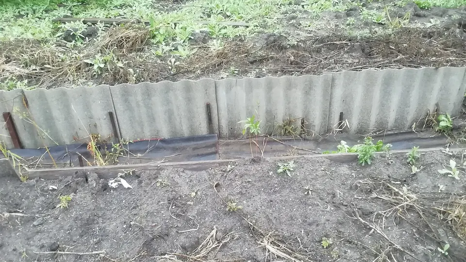 Как можно оградить дорожки и грядки