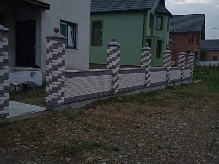 Кирпичный забор своими руками